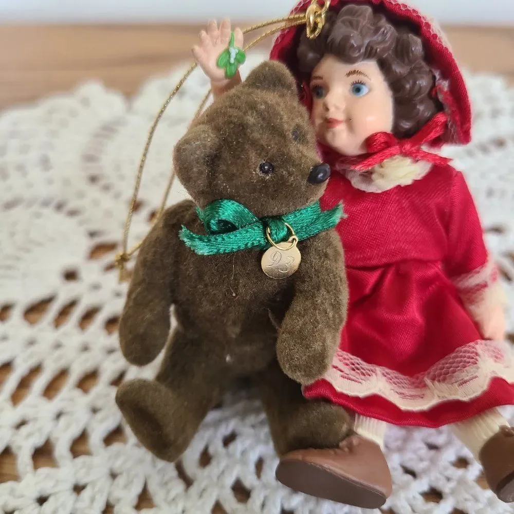 1993 Hallmark Keepsake Christmas Ornament Julianne and Teddy Special Edition VTG
